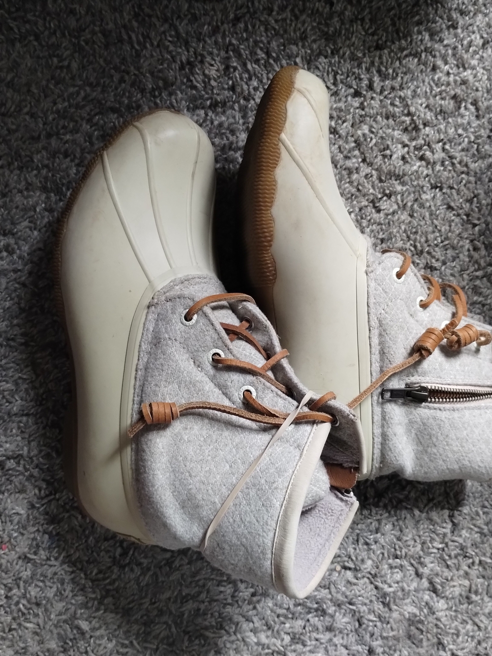 Women’s Sperry Duck Cream and Tan Lace-Up Duck Boots 7.5